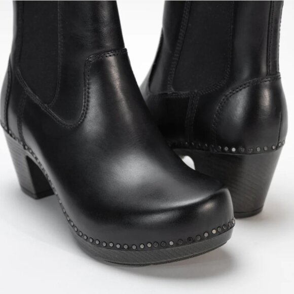 NEW Dansko Shayna Heeled Chelsea Boots - Leather in black For Women 825 7t3 - Picture 6 of 9